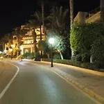 Casa Al Mare Aldea 公寓 *